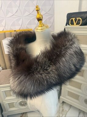 Saga fur silver fox fur wrap